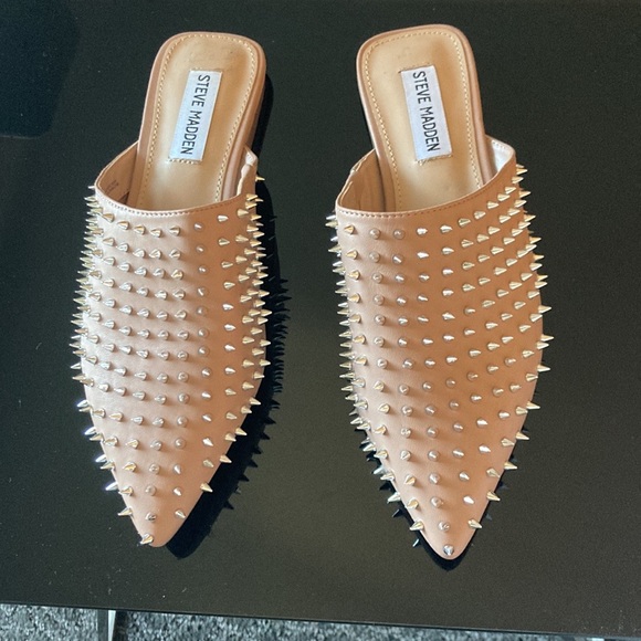 Steve Madden Pinpoint Flat Mule - Picture 8 of 11